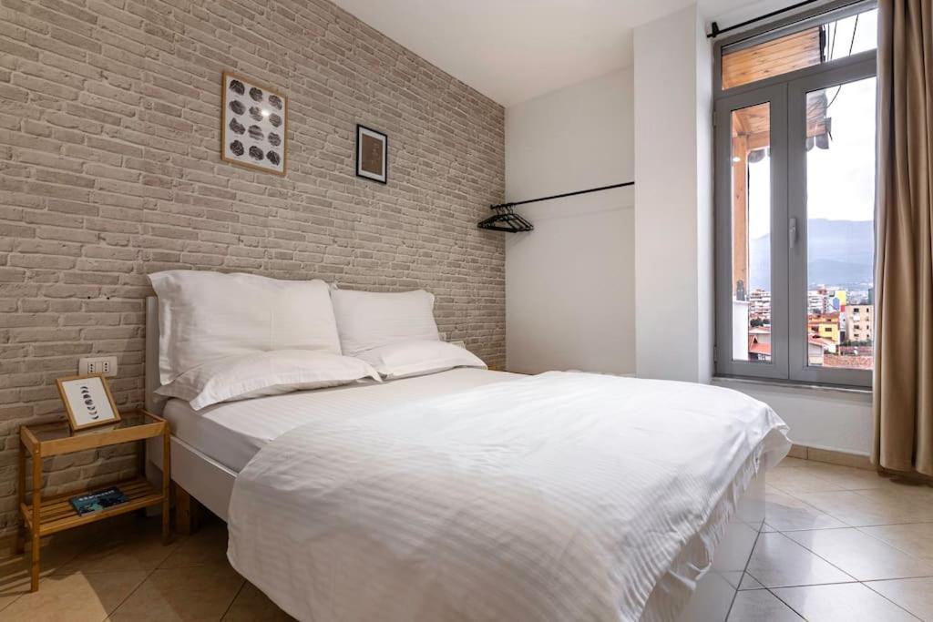 New Bazaar Apartment Tiranë Luaran gambar